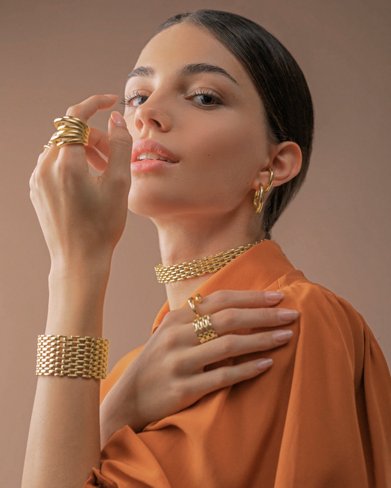 ネックレス・ペンダント Federica Tosi Sculptural Gold Choker With Polished Finish Federica Tosi gold-plated Choker | Gold | FARFETCH SG