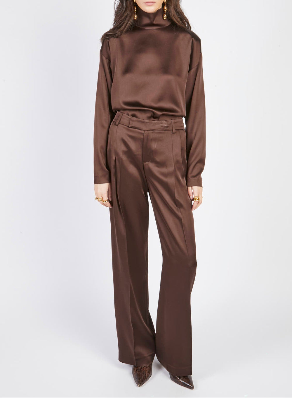BLUSA MANICHE LUNGHE IN RASO UNITO