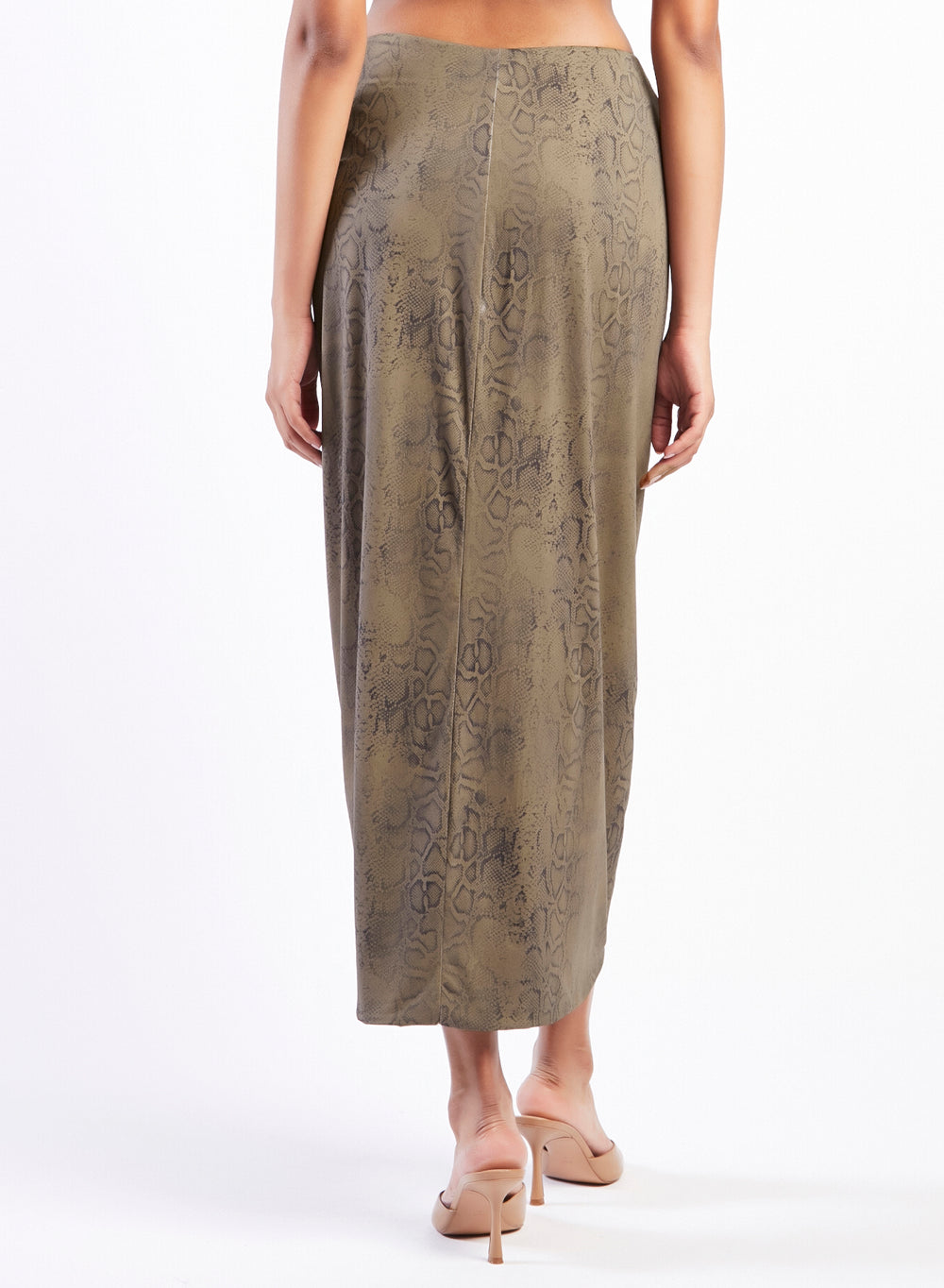 GONNA PAREO LUNGO IN PITONE MILITY