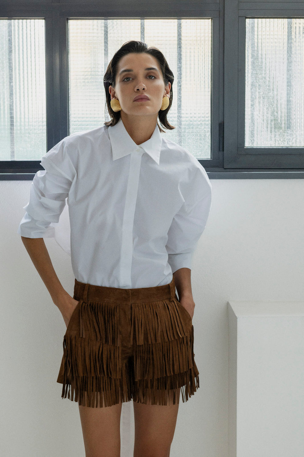 SHORT SUEDE CON FRANGE