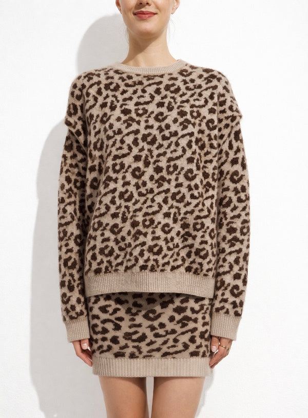 SPOTTED CUT CREW NECK SWEATER