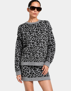 SPOTTED CUT CREW NECK SWEATER